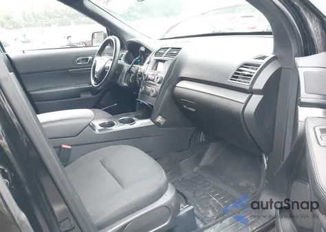 2017 Ford Police Interceptor z USA, uszkodzony, nr VIN 1FM5K8AR6HGD44460